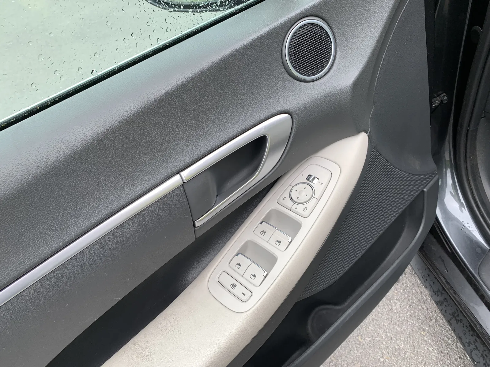 Hyundai Sonata photo 21