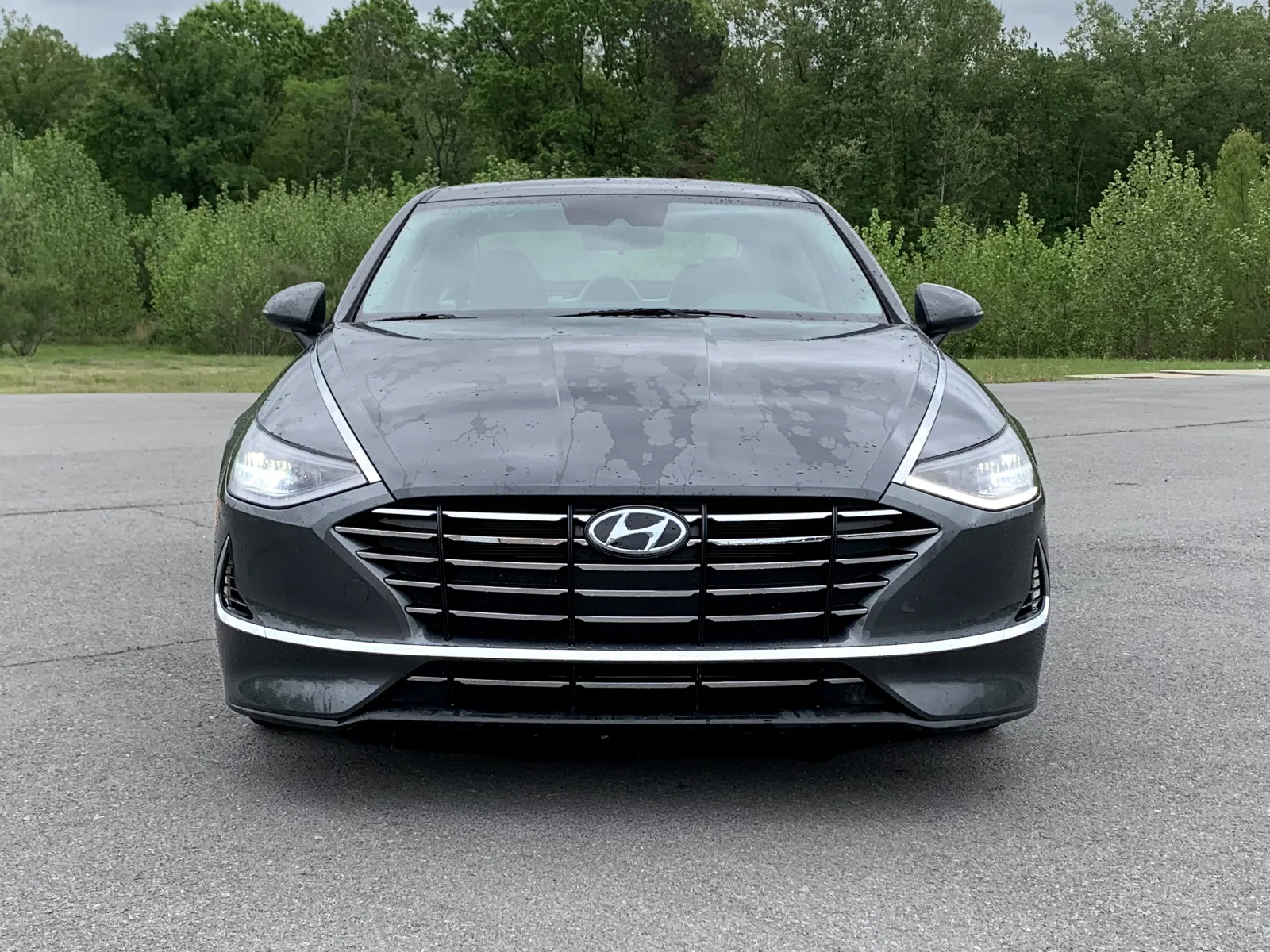 Hyundai Sonata photo 2