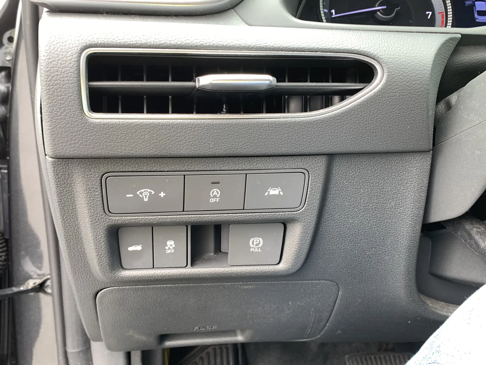 Hyundai Sonata photo 19