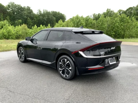 More photos of 2022 KIA EV6 LIGHT at Bill Fitts Auto Sales, AR
