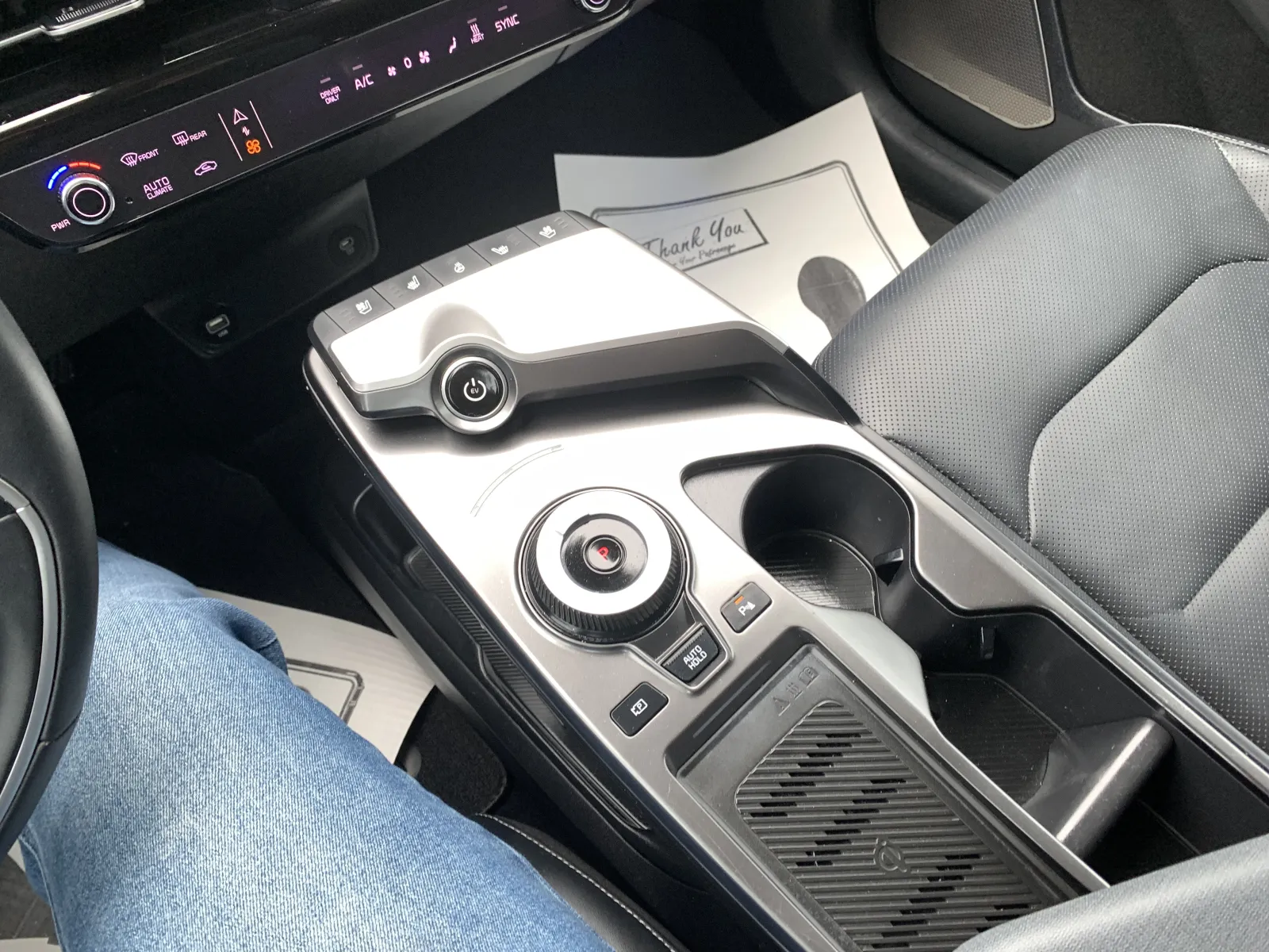 Kia EV6 photo 16