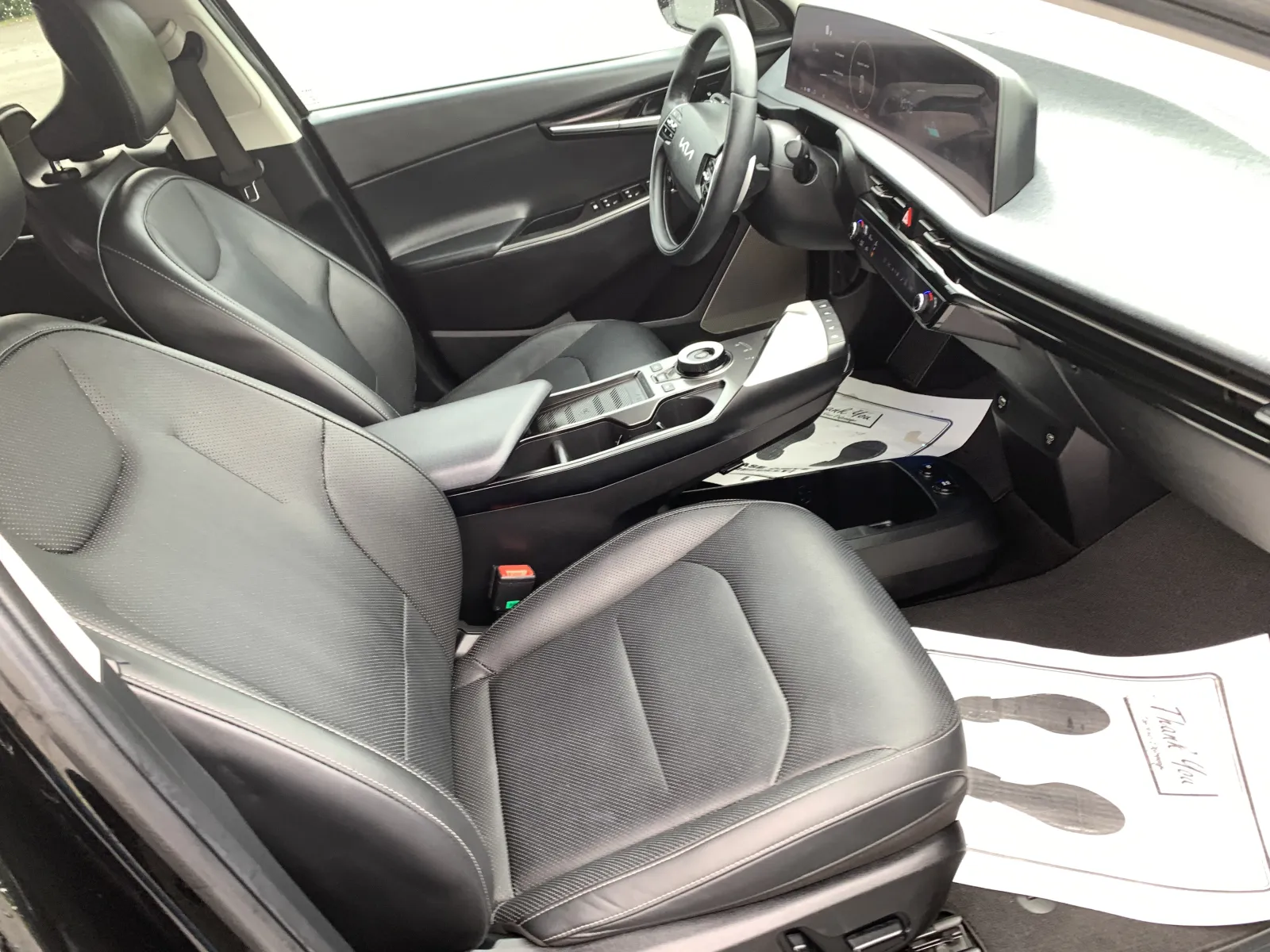 Kia EV6 photo 31