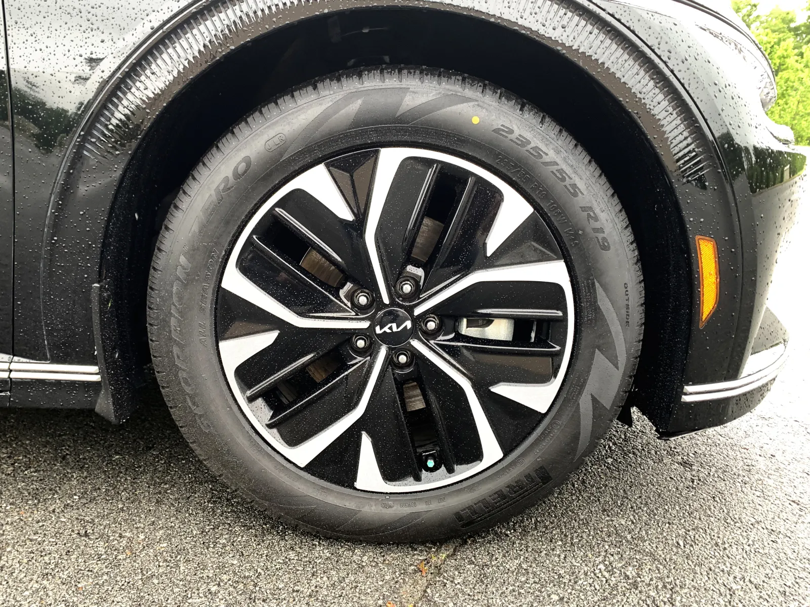 Kia EV6 photo 11