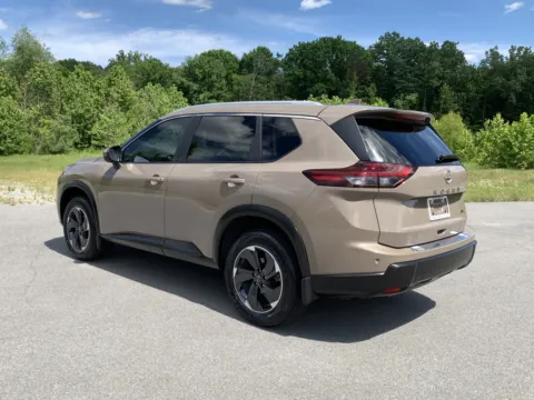 More photos of 2024 NISSAN ROGUE SV at Bill Fitts Auto Sales, AR