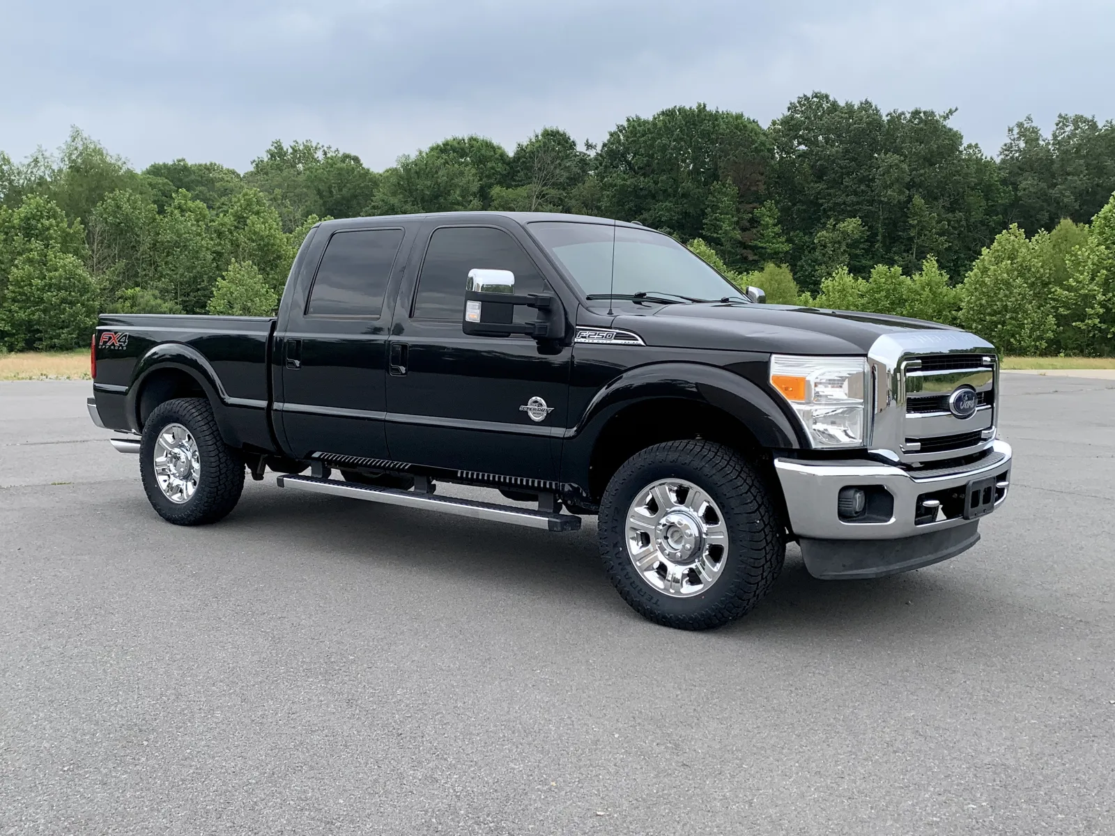 2014 Ford F-250 Lariat 4x4 Crew Cab 172 in's photo