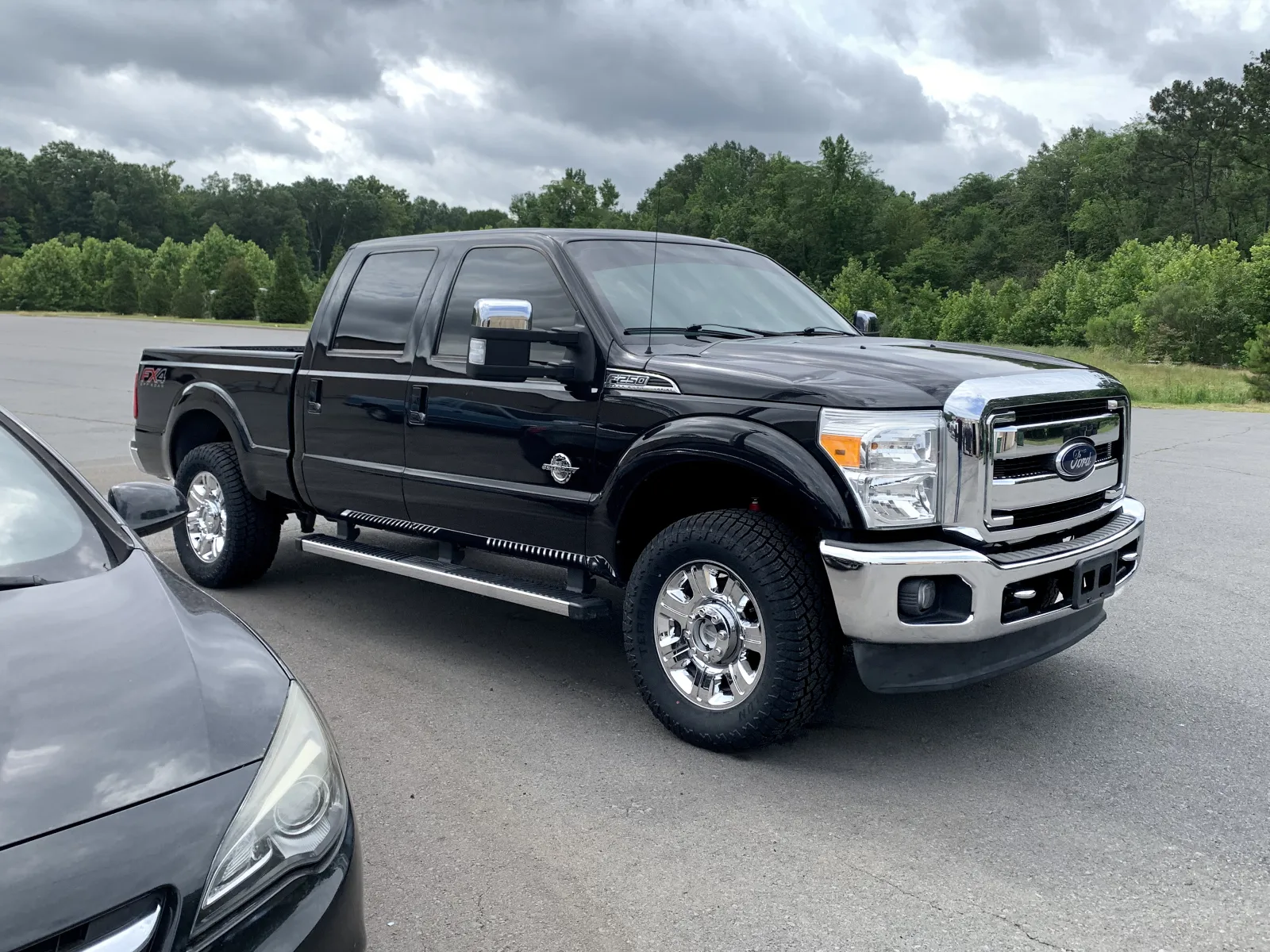 2014 Ford F-250 Lariat 4x4 Crew Cab 172 in's photo