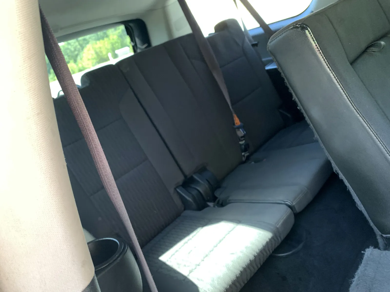 Chevrolet Suburban photo 29