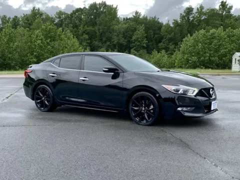 Black 2018 NISSAN MAXIMA 3.5S for sale in Little Rock, AR