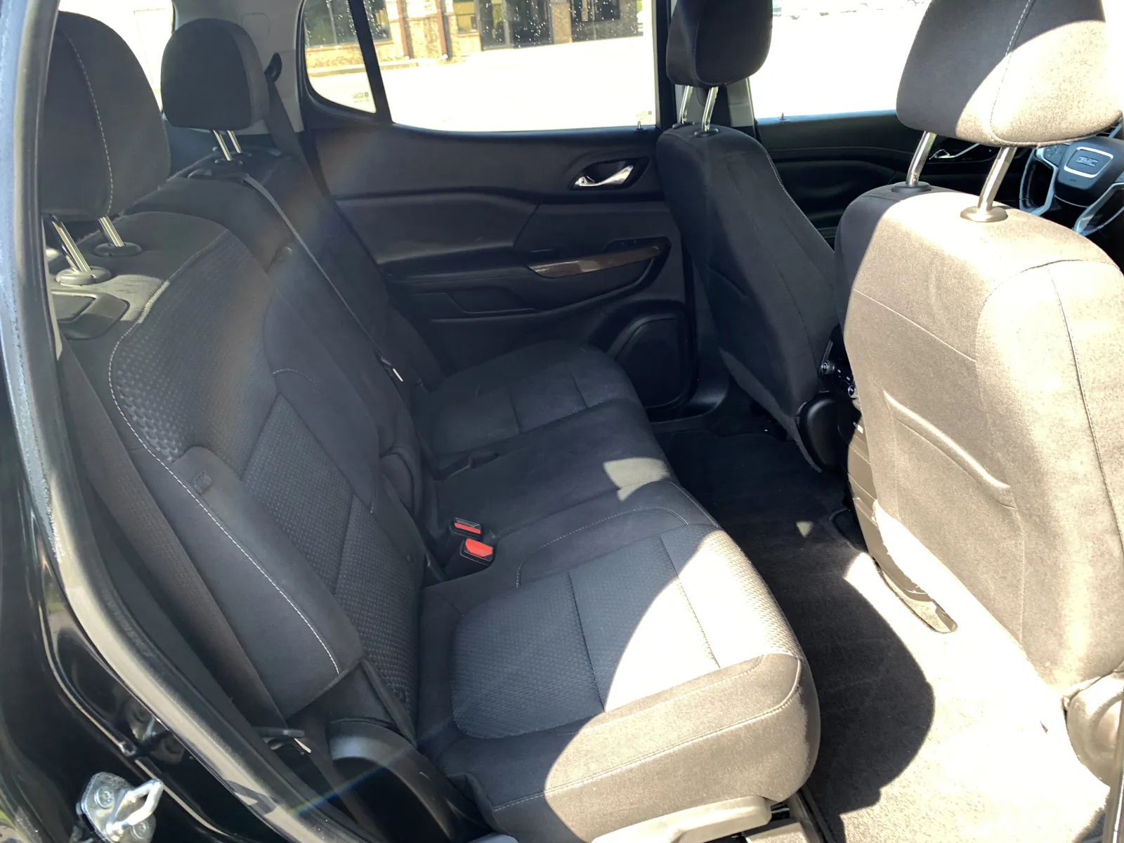 GMC Acadia photo 31