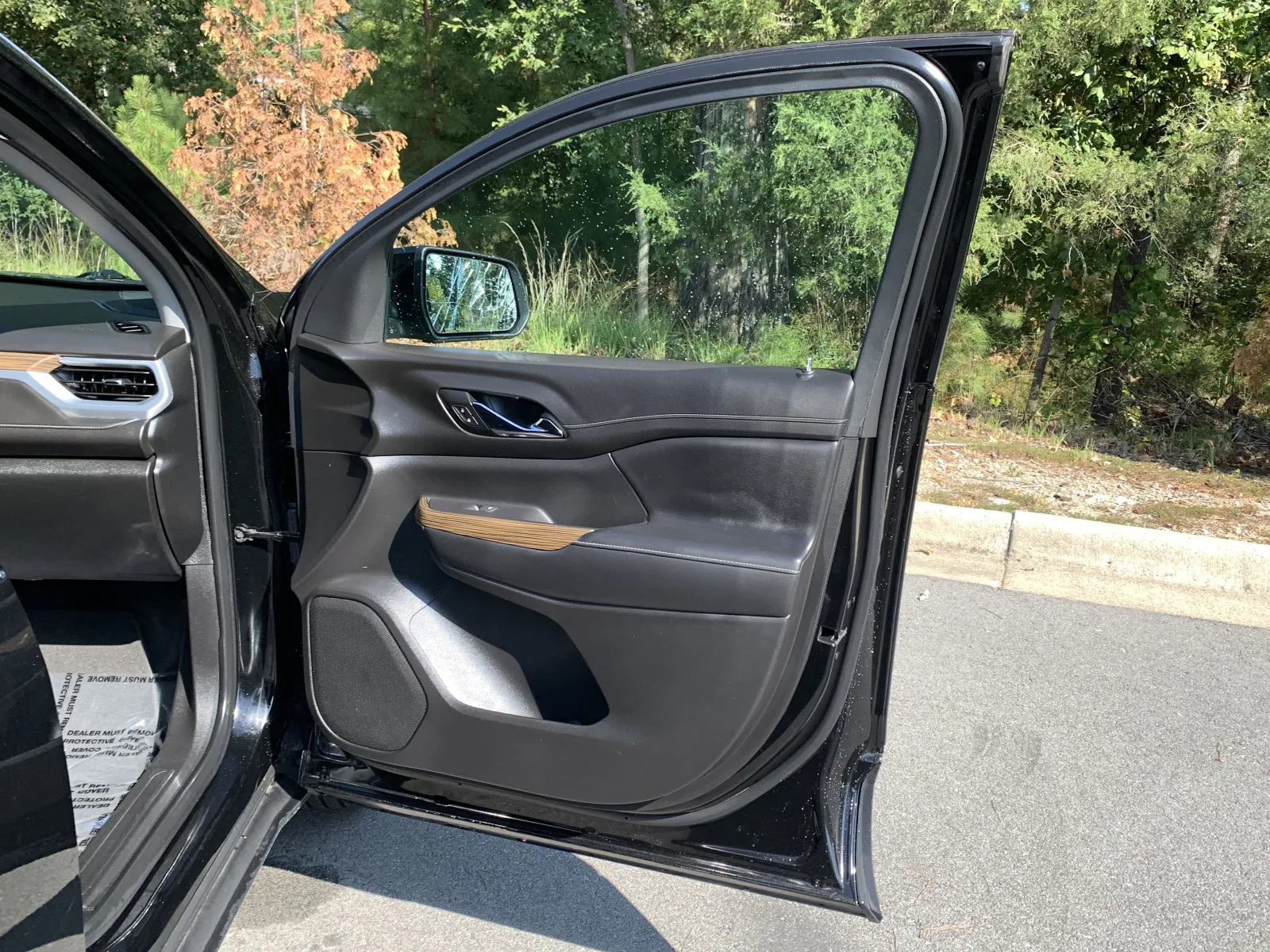 GMC Acadia photo 28