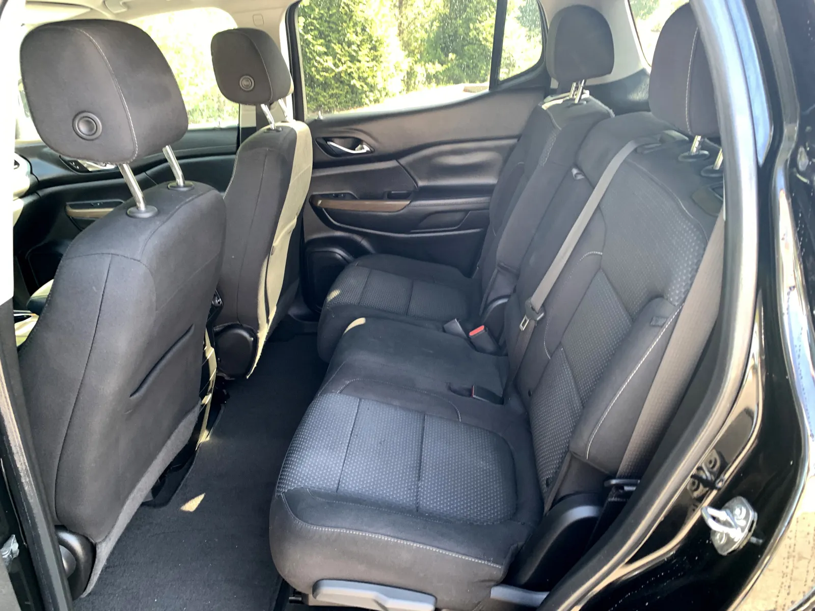 GMC Acadia photo 26