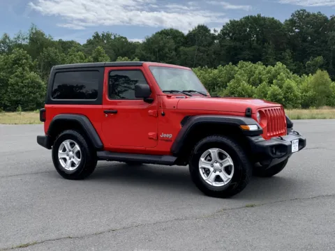 Red 2018 JEEP WRANGLER SPORT for sale in Little Rock, AR