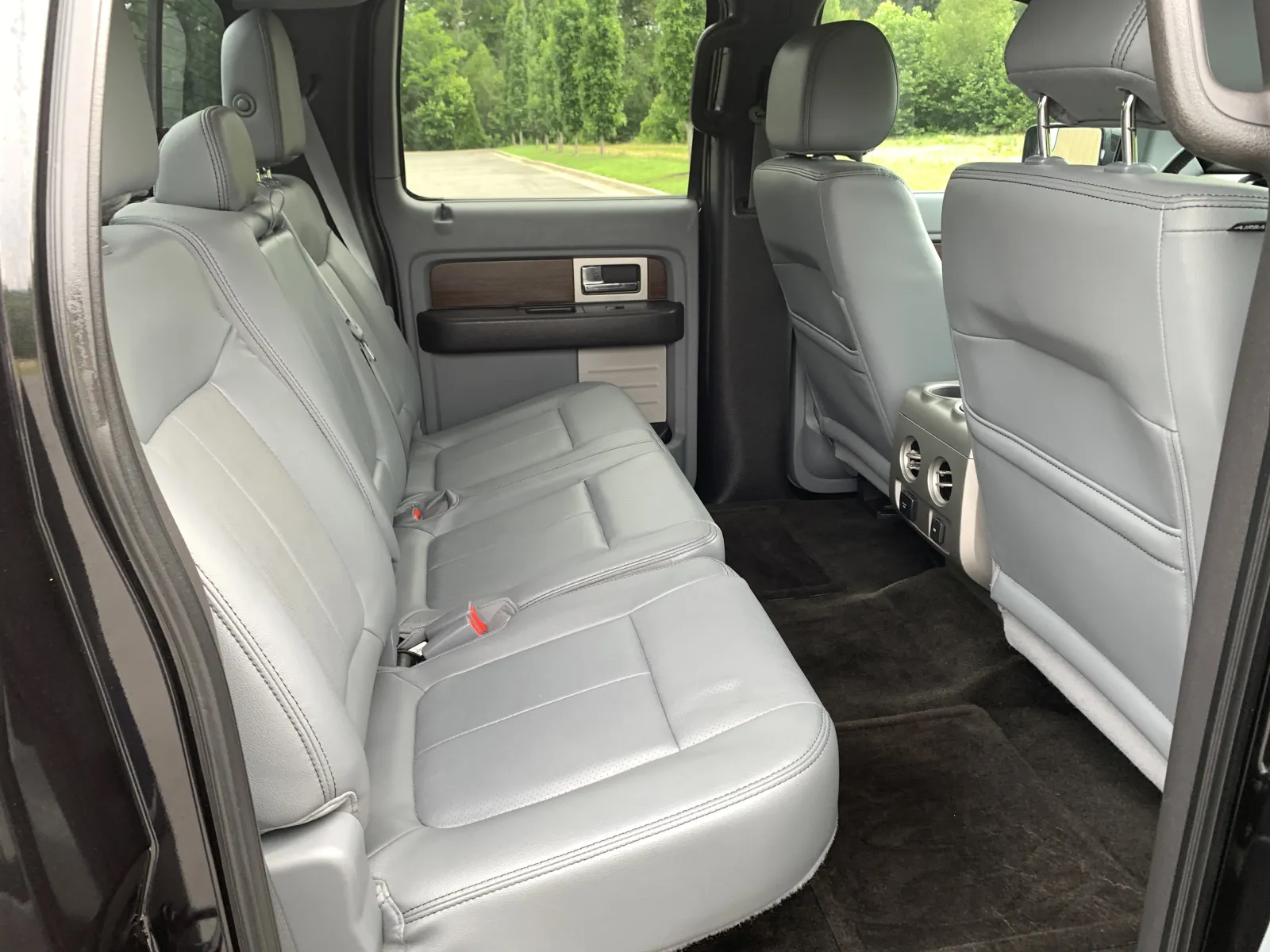 Ford F-150 photo 32