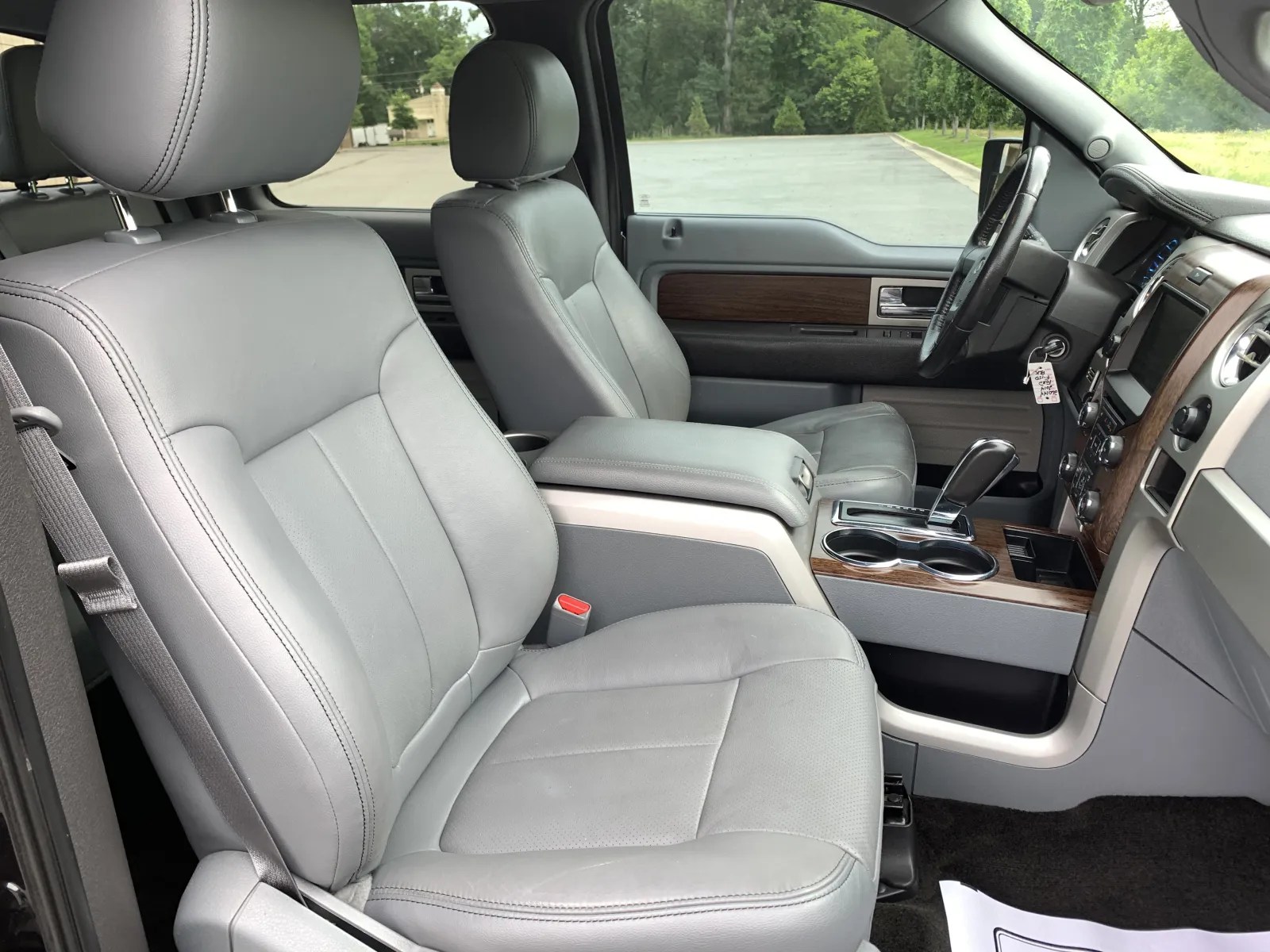 Ford F-150 photo 30