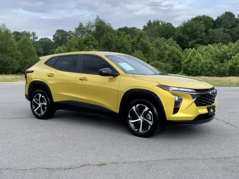 Yellow 2025 CHEVROLET TRAX 1RS for sale in Little Rock, AR
