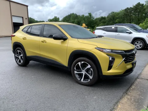 Yellow 2025 CHEVROLET TRAX 1RS for sale in Little Rock, AR