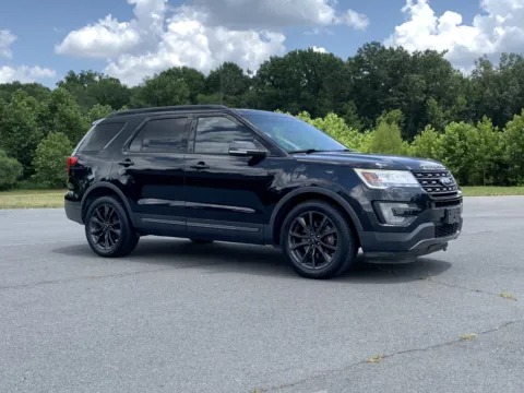 Black 2017 FORD EXPLORER XLT for sale in Little Rock, AR