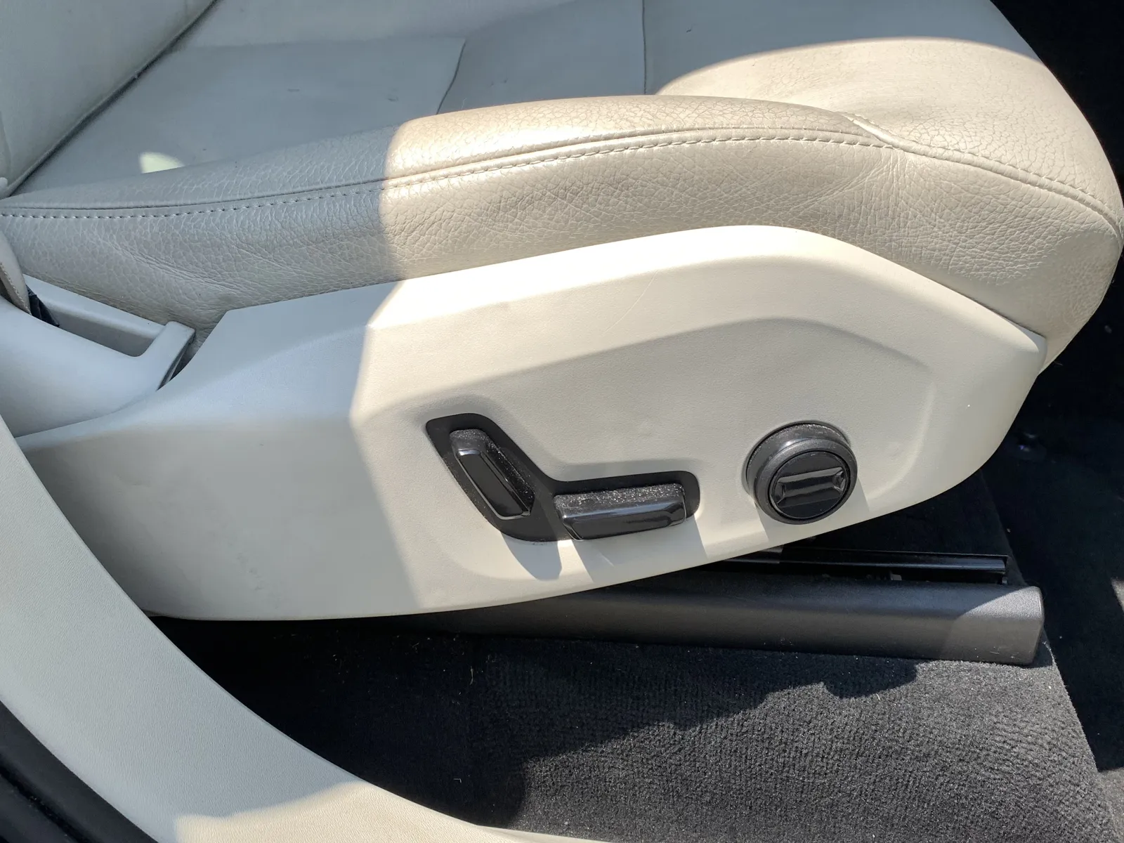 Volvo XC90 photo 28