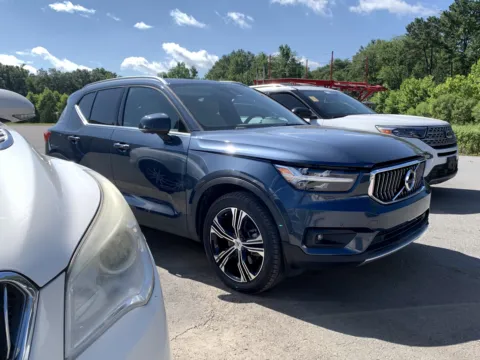 Blue 2021 VOLVO XC40 T5 INSCRI T5 Inscription for sale in Little Rock, AR