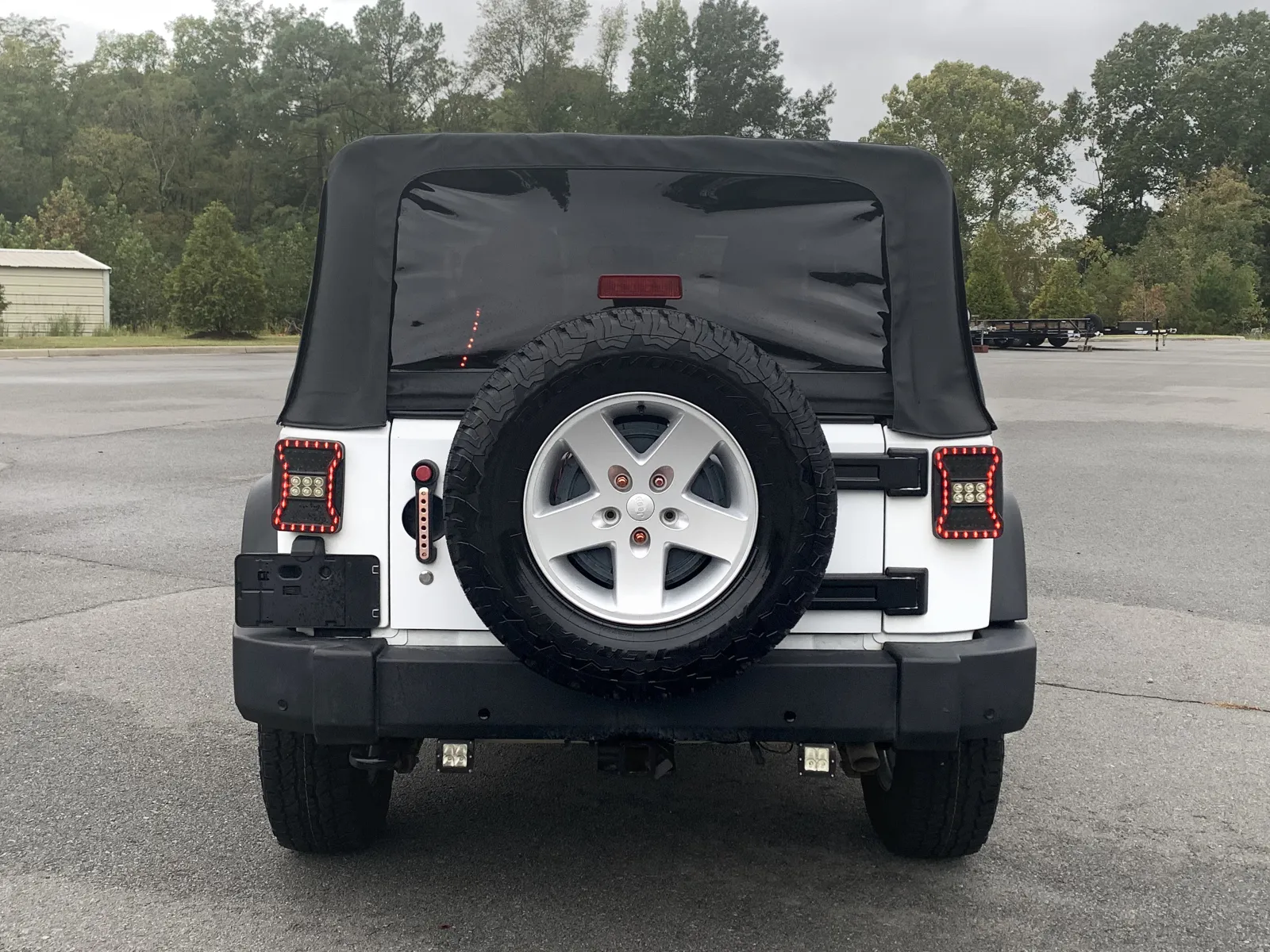 Jeep Wrangler photo 6