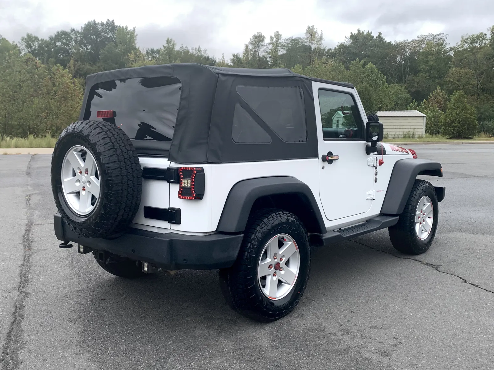 Jeep Wrangler photo 7
