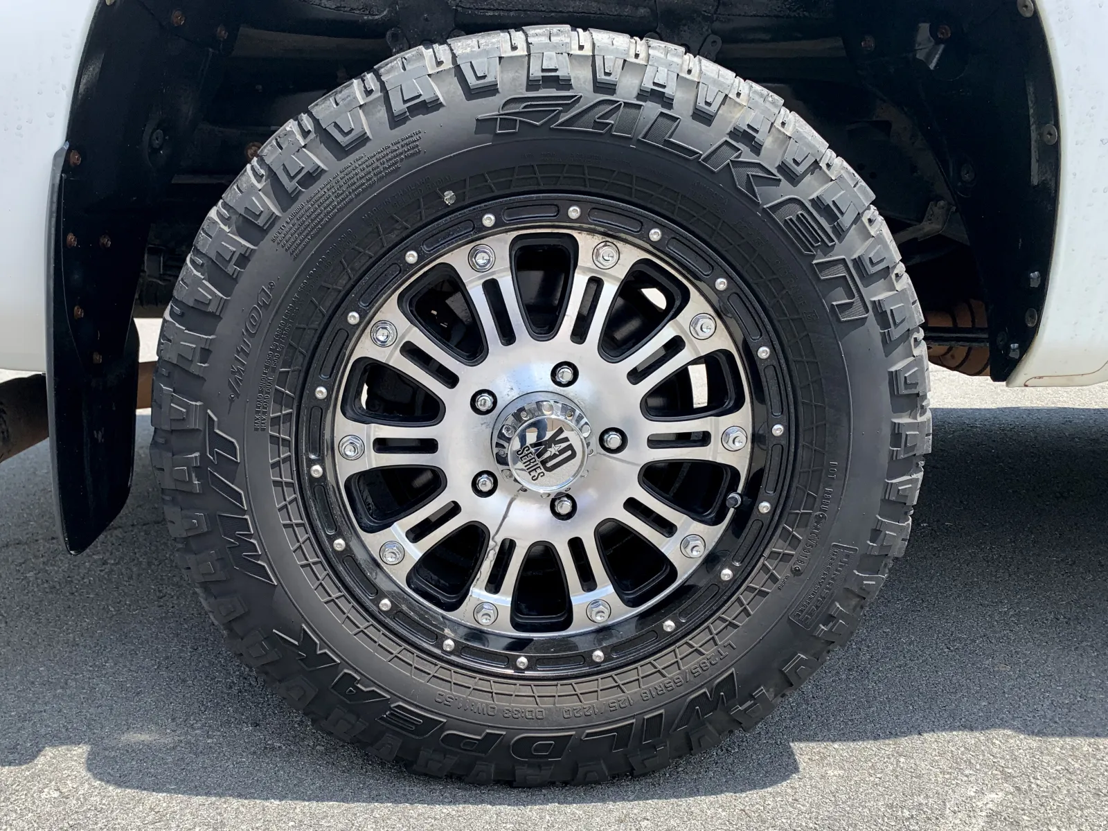 Toyota Tundra photo 9