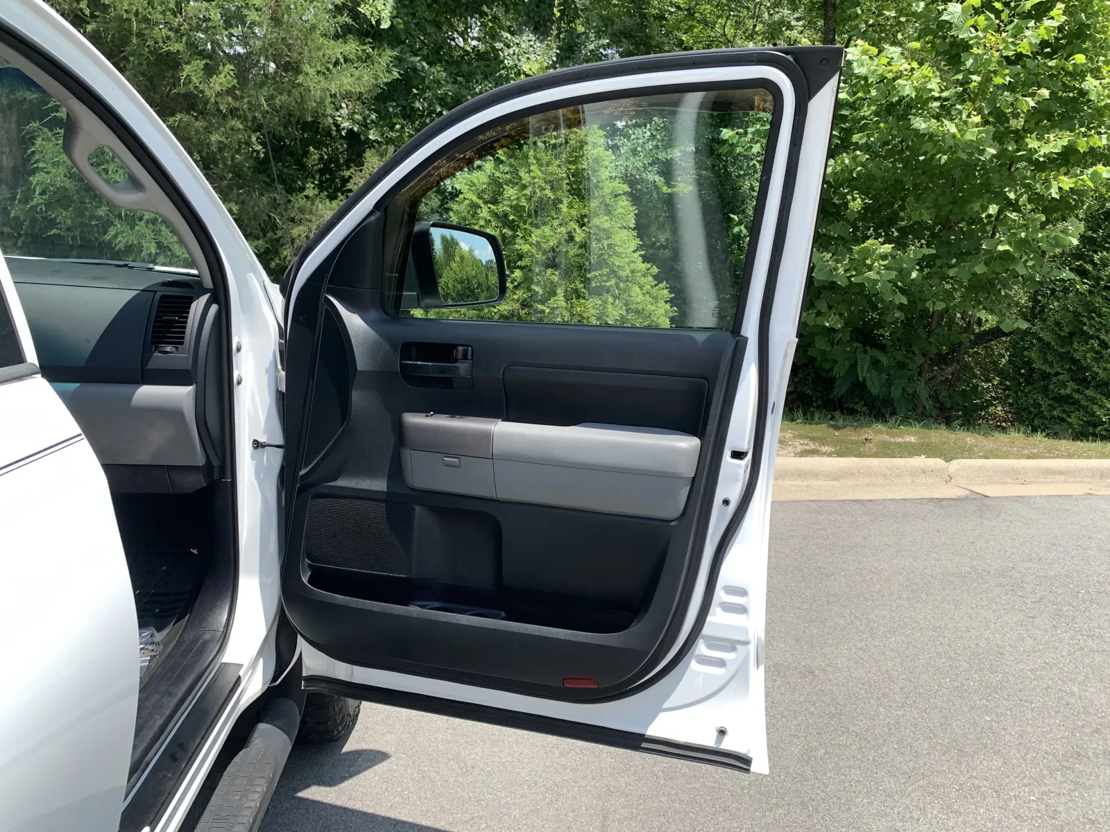 Toyota Tundra photo 29
