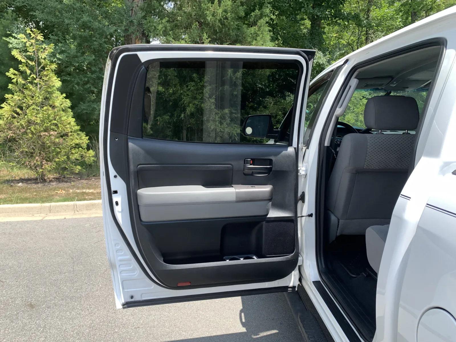 Toyota Tundra photo 27