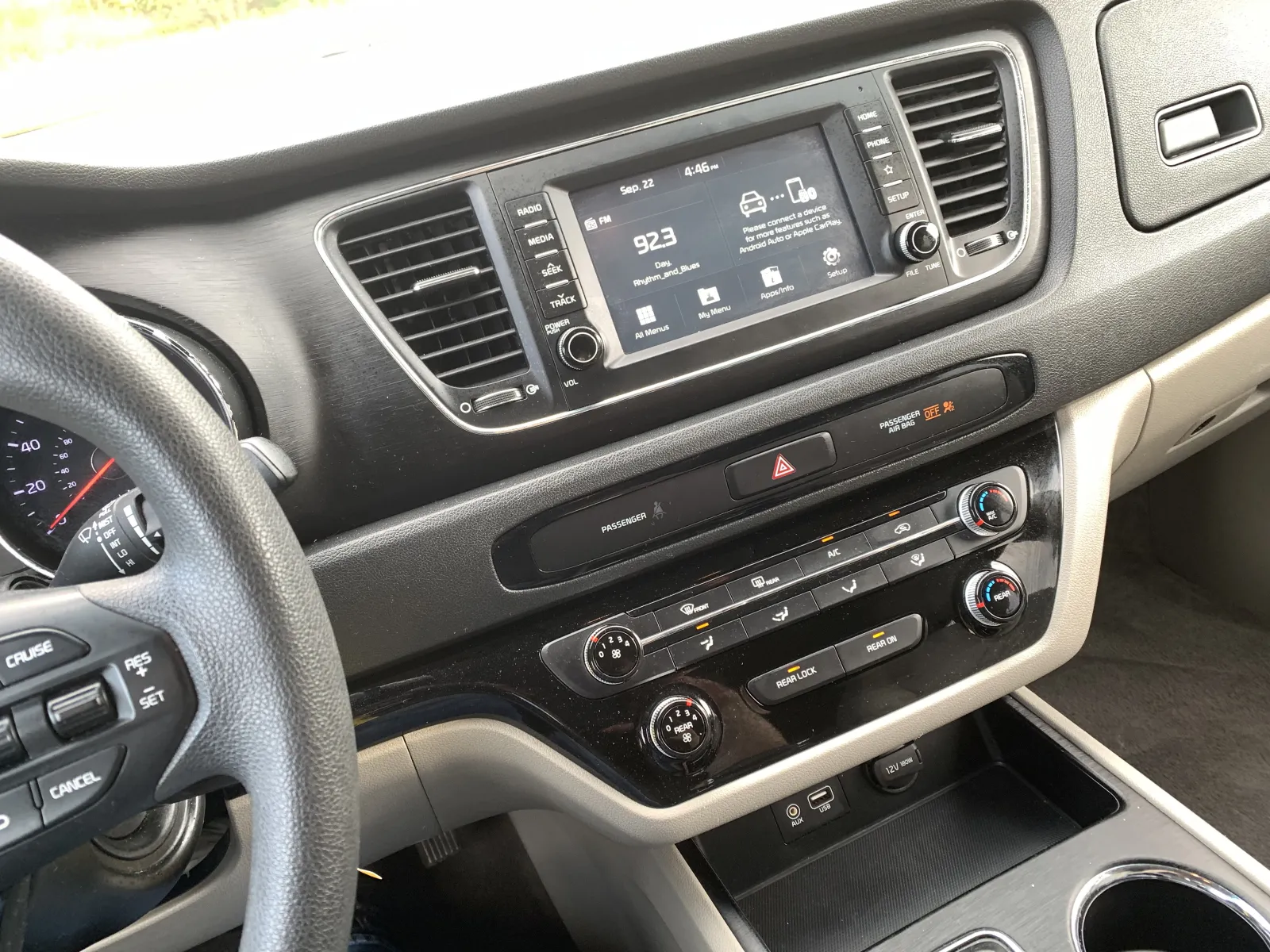 Kia Sedona photo 15