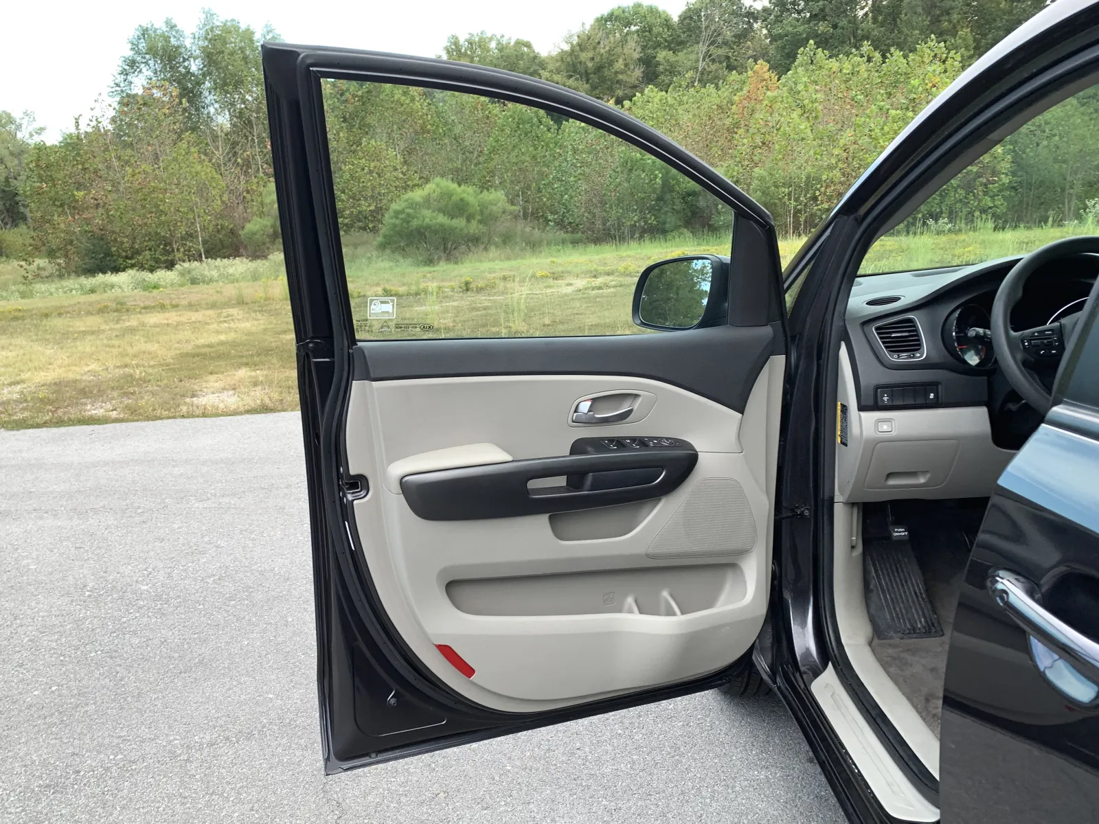 Kia Sedona photo 24