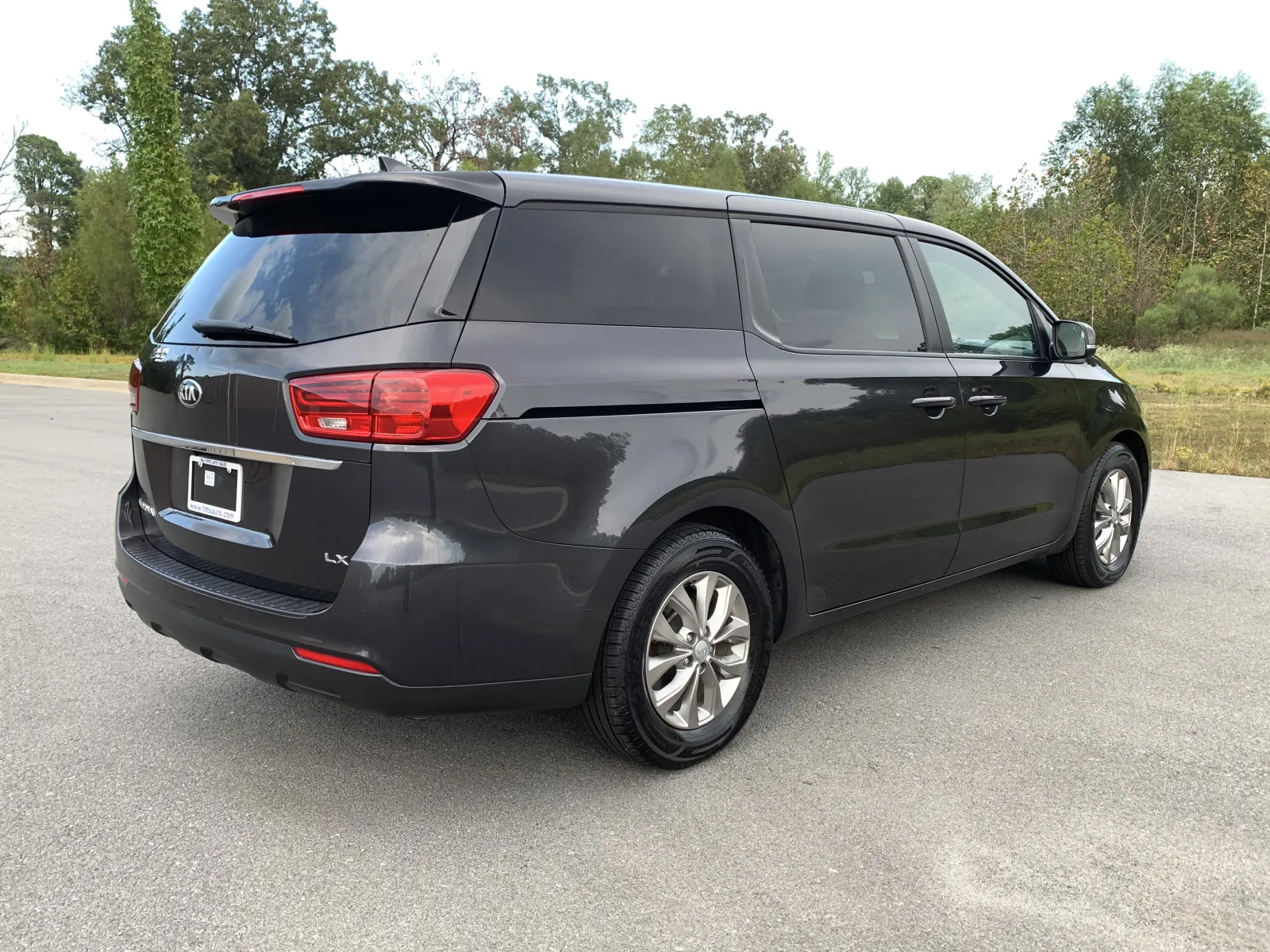 Kia Sedona photo 7