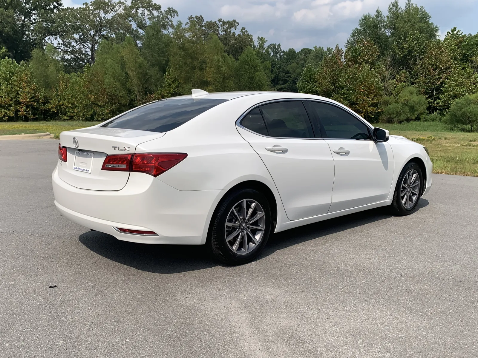 Acura TLX photo 7