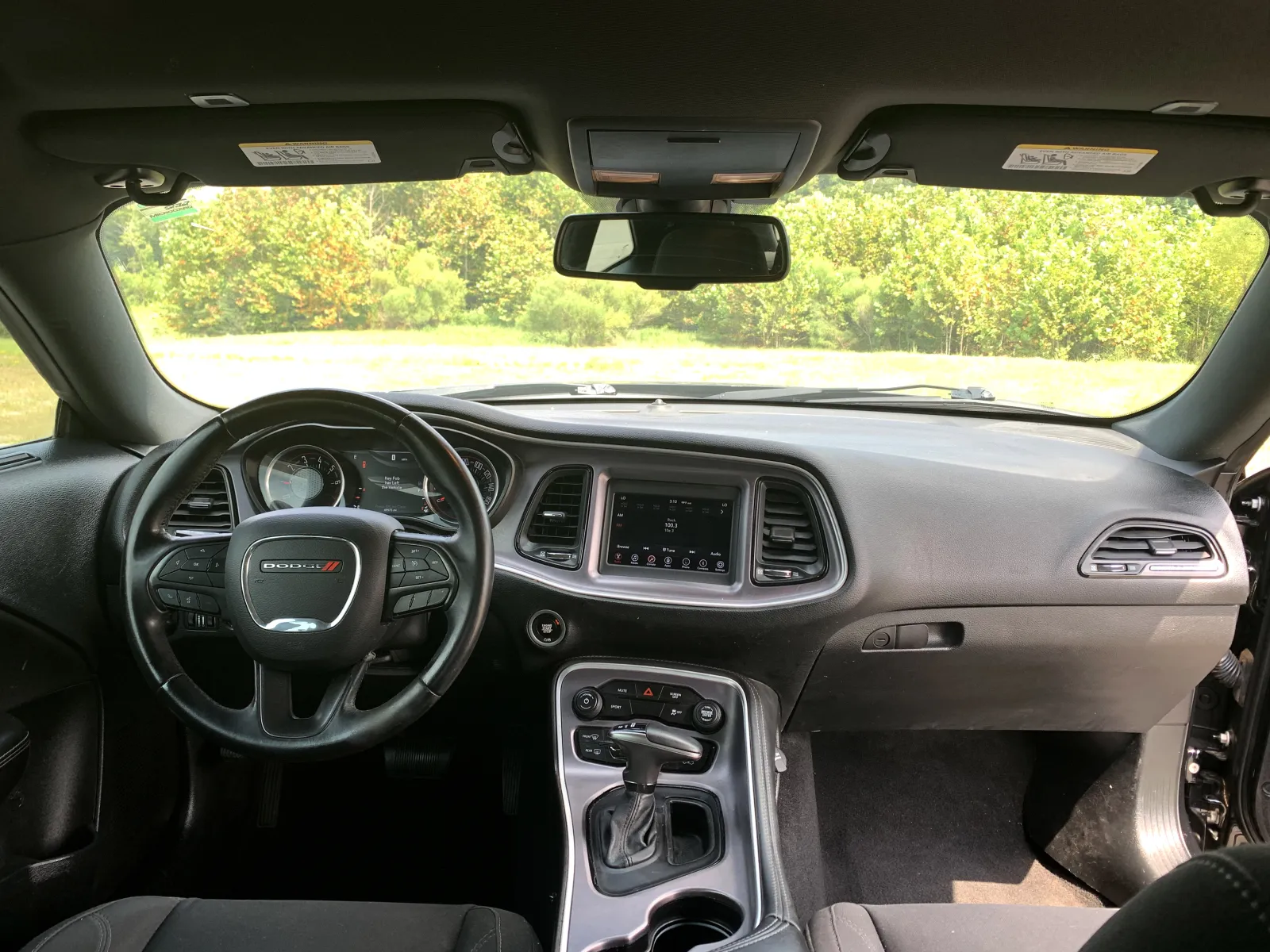Dodge Challenger photo 10