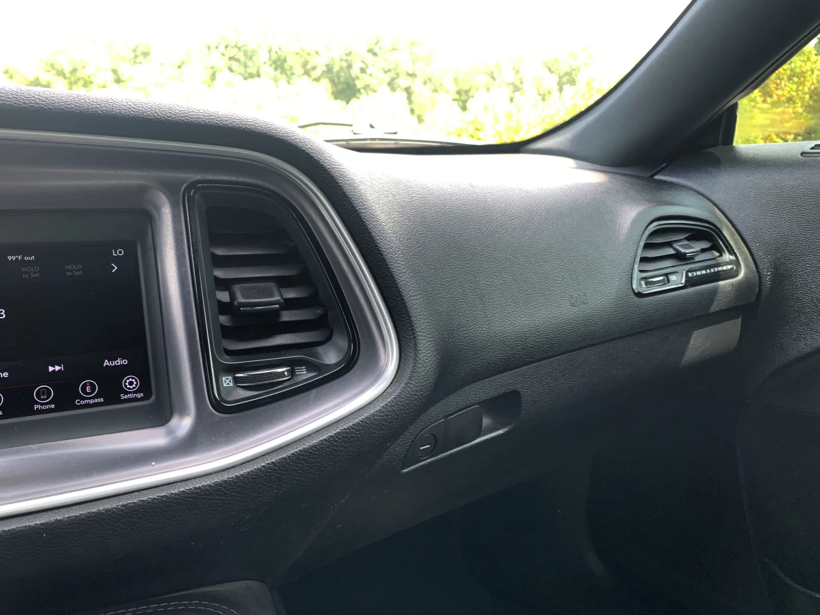 Dodge Challenger photo 15