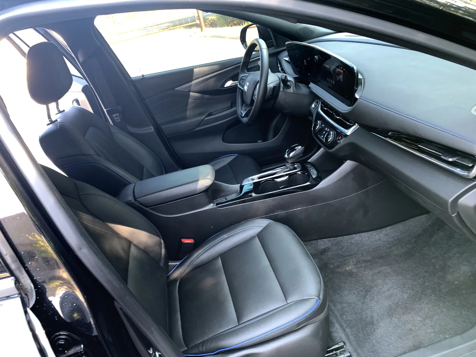 Buick Envista photo 28
