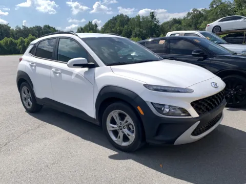 White 2023 HYUNDAI KONA SEL for sale in Little Rock, AR