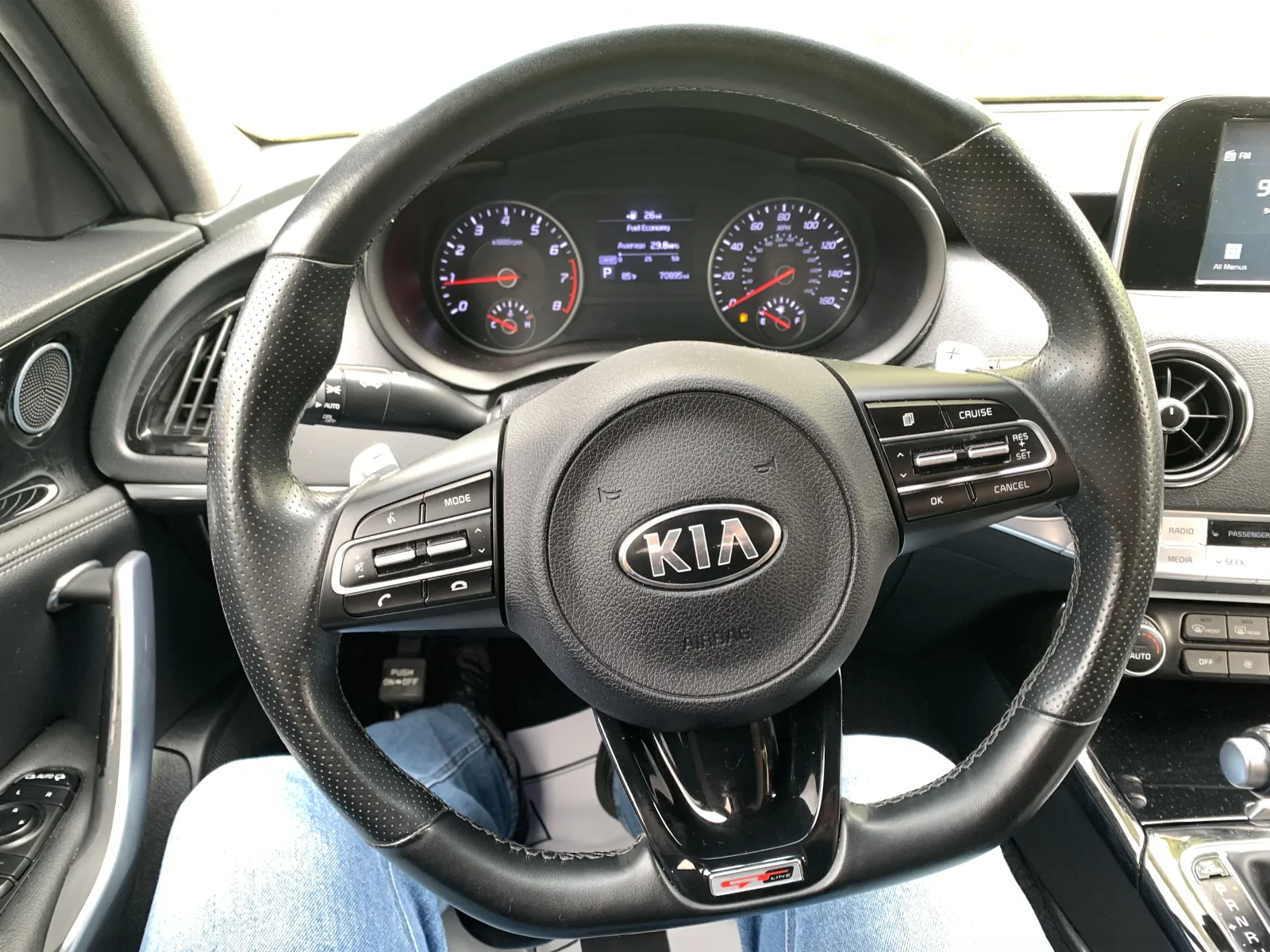 Kia Stinger photo 12
