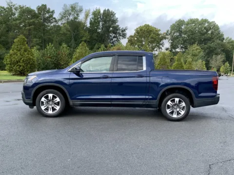 More photos of 2019 HONDA RIDGELINE RTL at Bill Fitts Auto Sales, AR