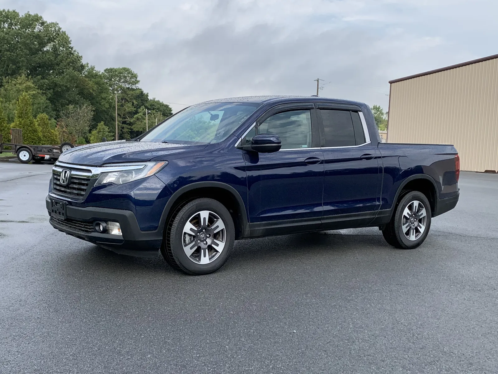 Honda Ridgeline photo 3