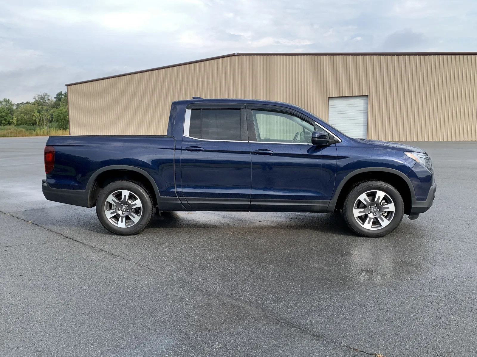 Honda Ridgeline photo 8