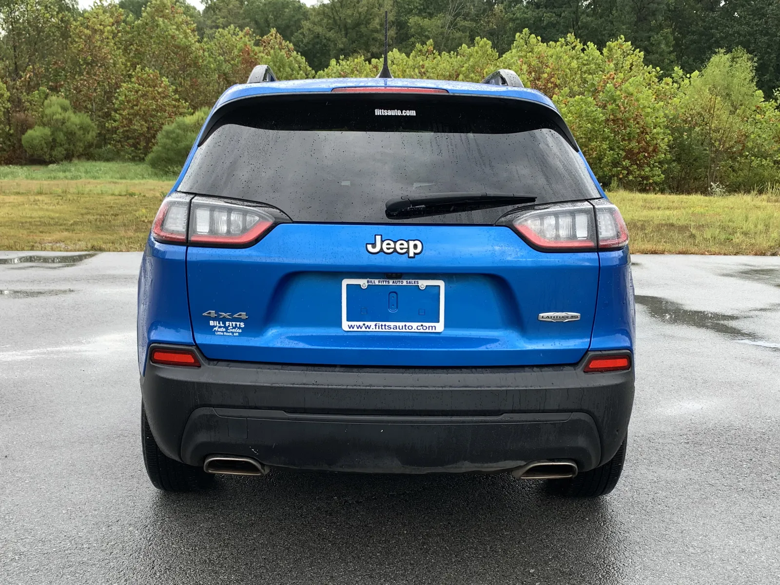 Jeep Cherokee photo 6