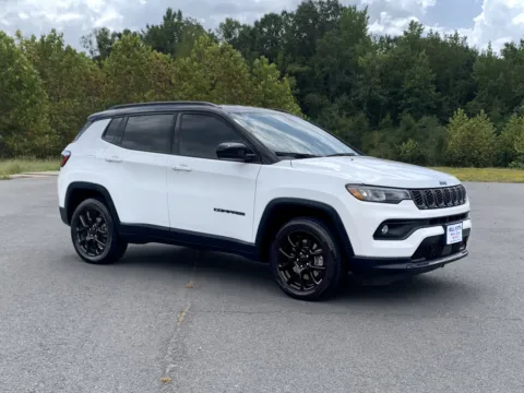 White 2024 JEEP COMPASS LATITU for sale in Little Rock, AR