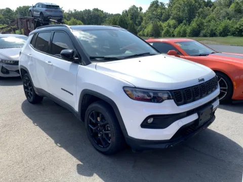 White 2024 JEEP COMPASS LATITU for sale in Little Rock, AR
