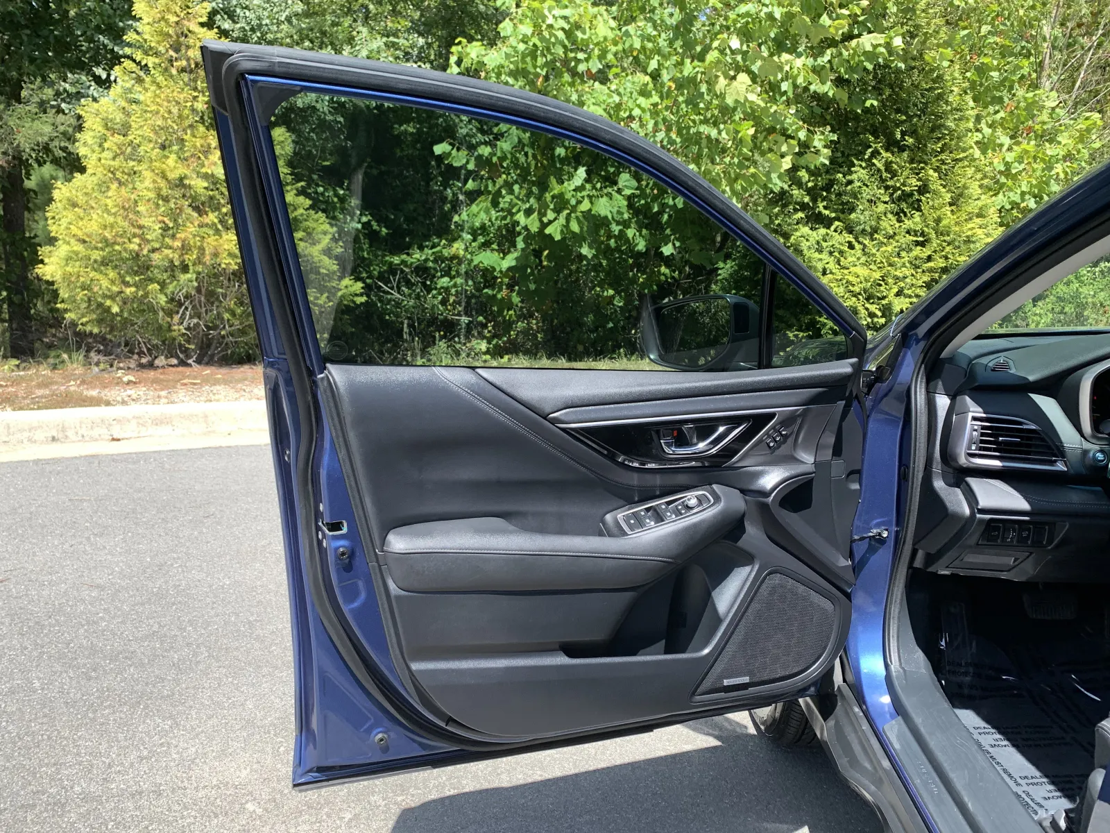 Subaru Outback photo 25