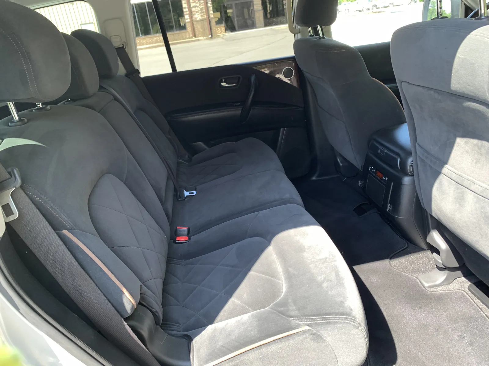 Nissan Armada photo 29
