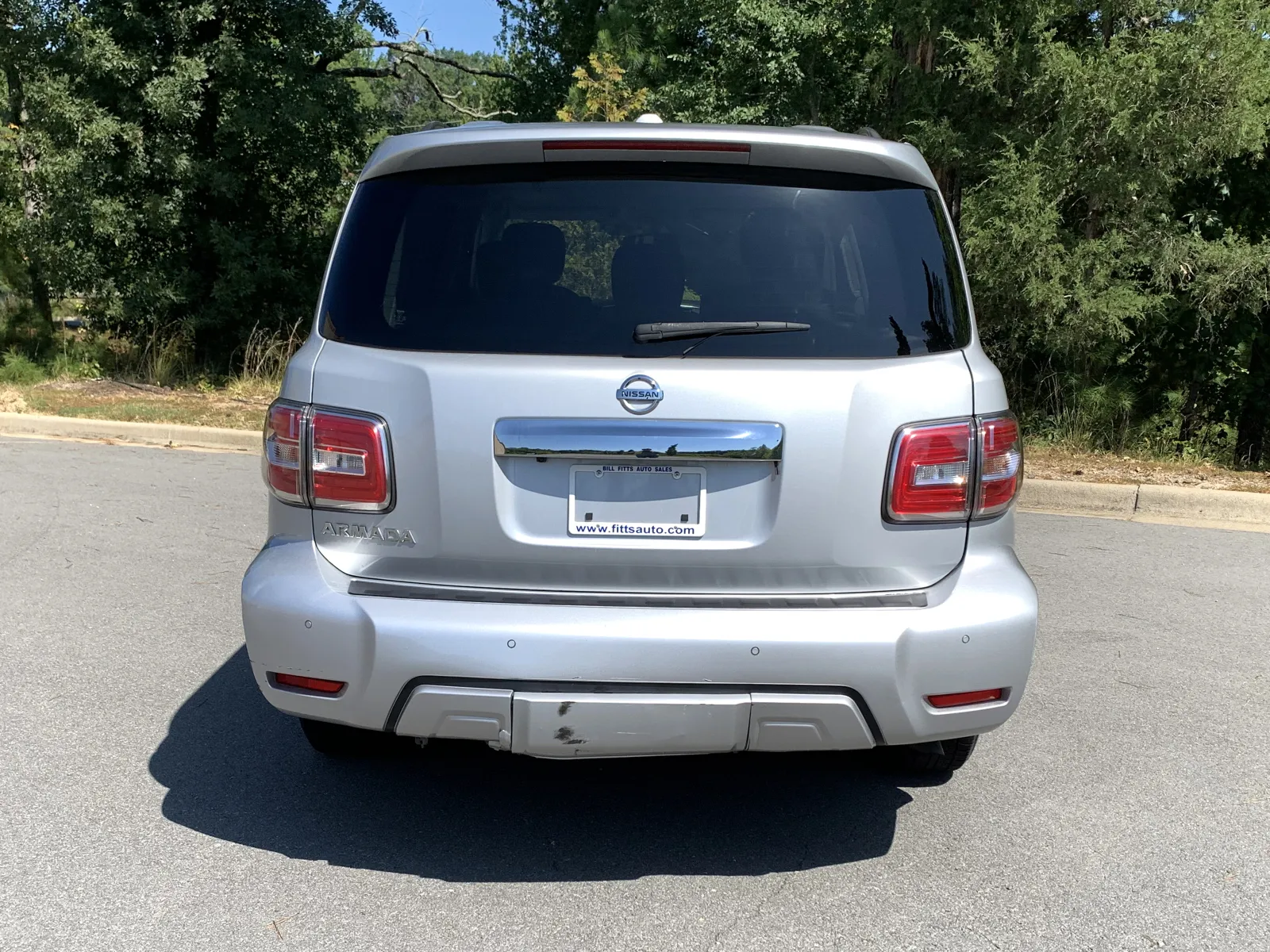Nissan Armada photo 6
