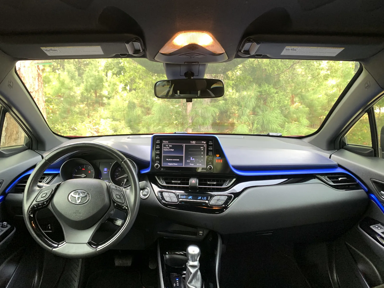 Toyota C-HR photo 10