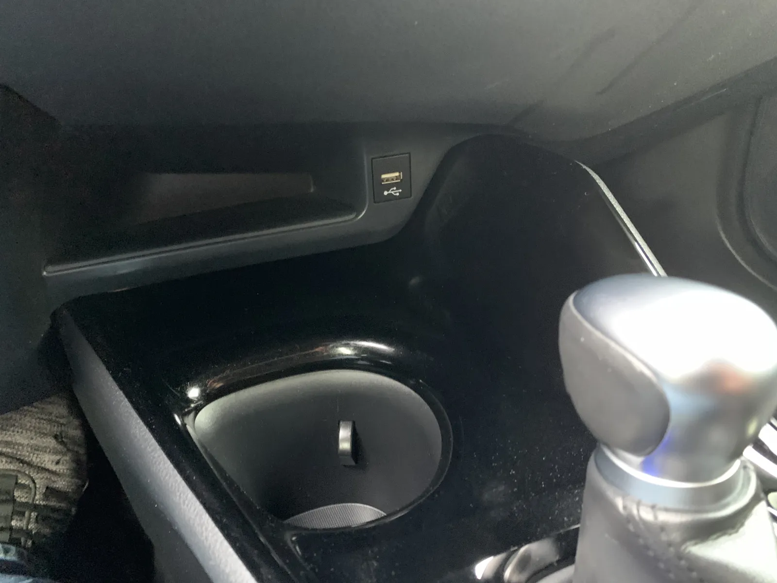 Toyota C-HR photo 18