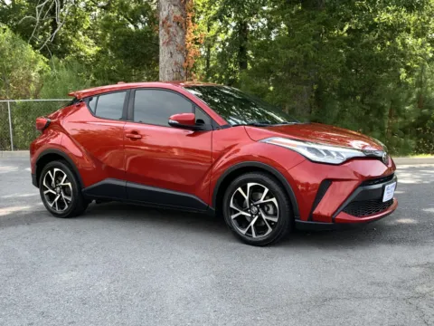 Red 2020 TOYOTA C-HR XLE for sale in Little Rock, AR