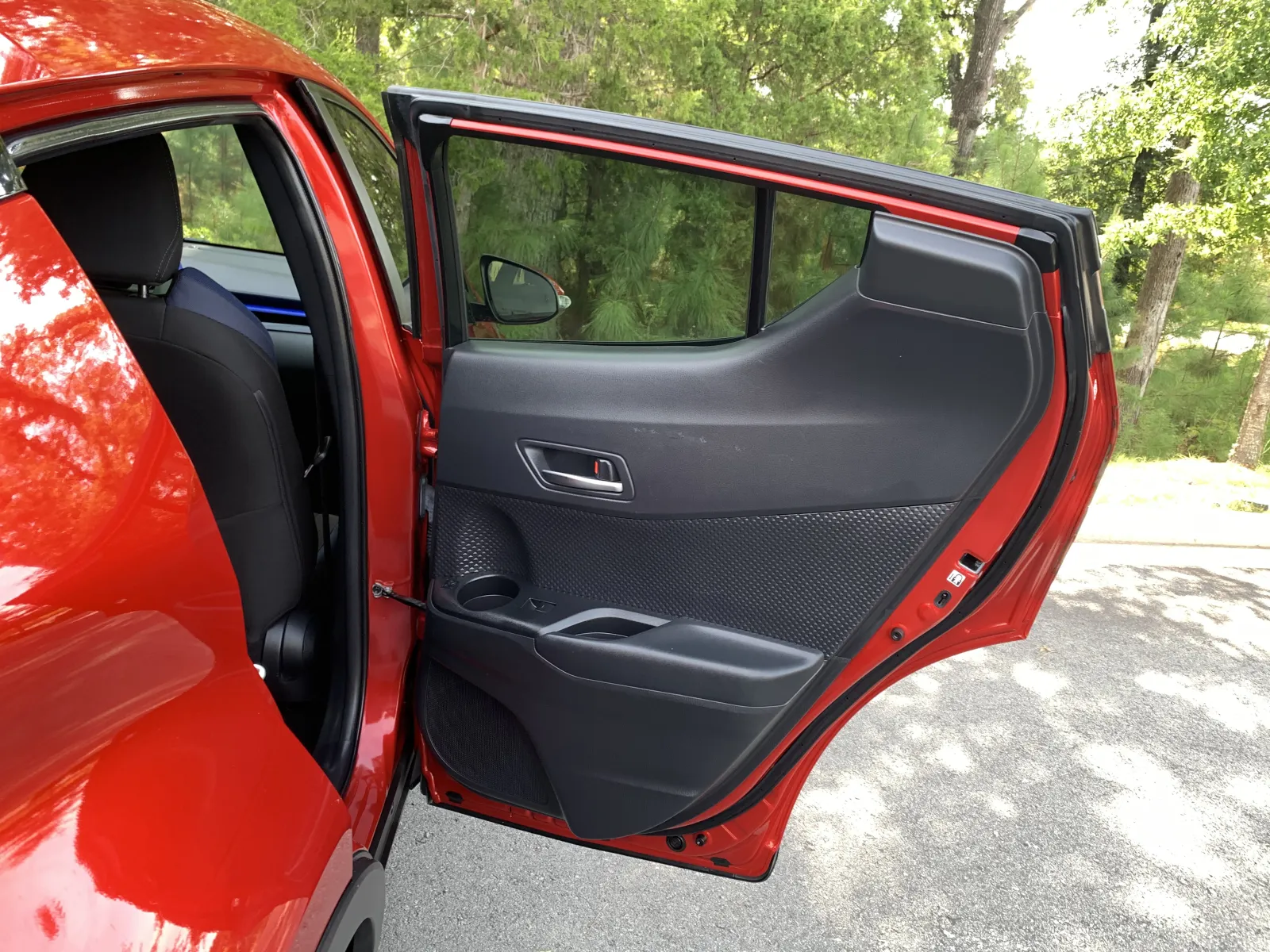 Toyota C-HR photo 29